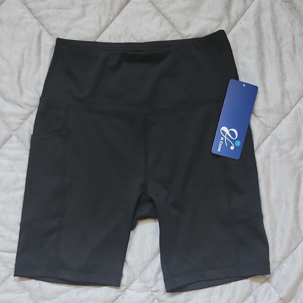 A CORE Women's Classic Stretch 7" Inseam Black Bike Shorts, Side Pockets | Small